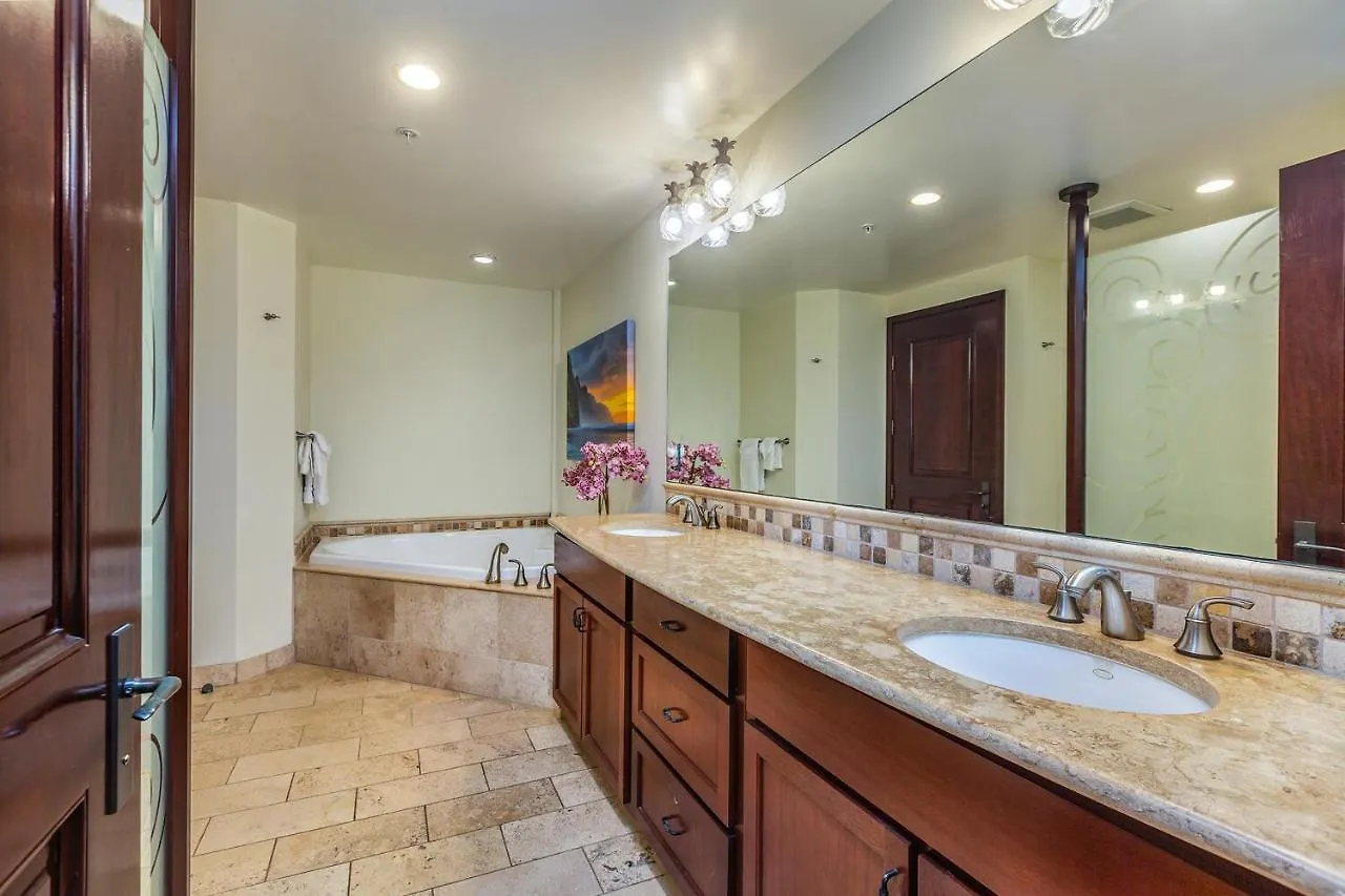 Waipouli Beach Resort Exquisite Ocean View Condo In Oceanfront H Building! Kapa'a